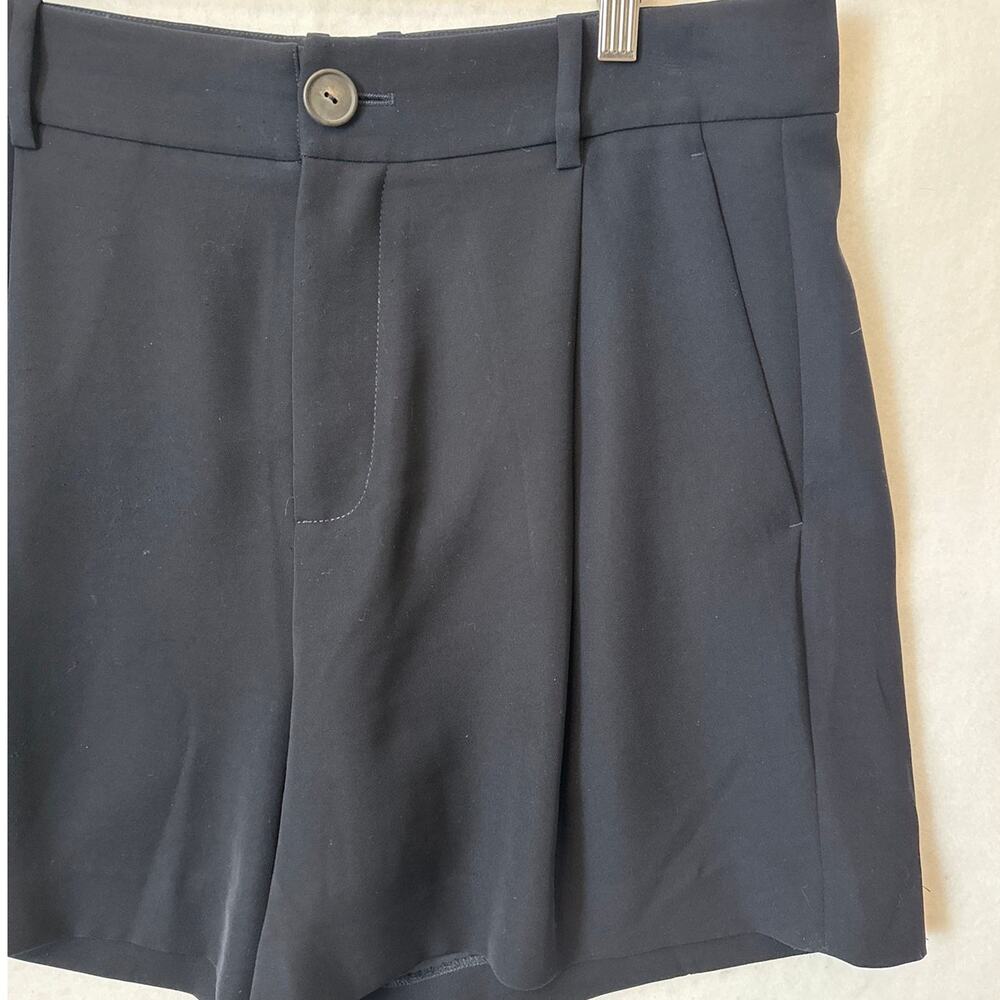 Vince Pleated Tailored Shorts Womens Sz 12 Black Trouser Zip Front Pockets - Picture 3 of 12